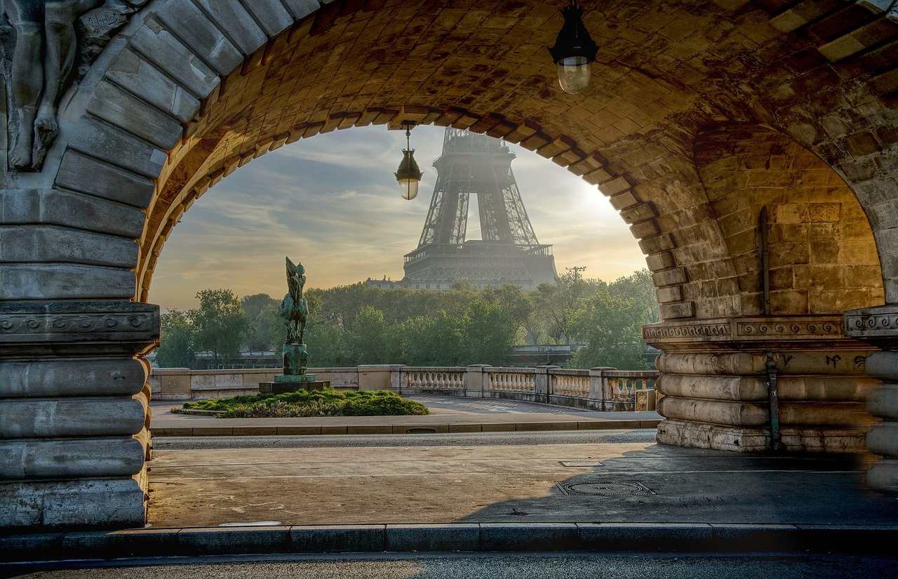 découvrez les objectifs de l'accord de paris, un traité international visant à lutter contre le changement climatique en limitant le réchauffement climatique et en réduisant les émissions de gaz à effet de serre. informez-vous sur les engagements des pays signataires et les actions à entreprendre pour un avenir durable.