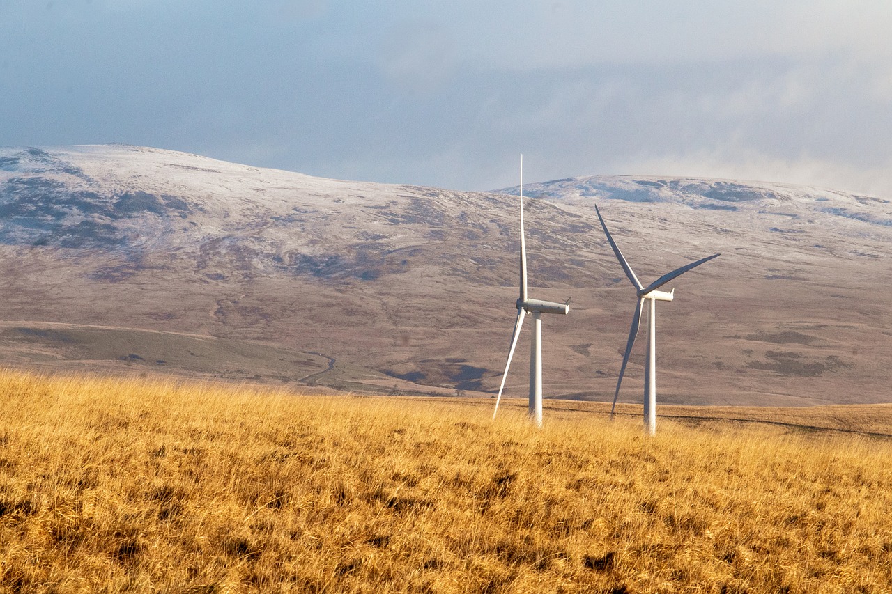 découvrez les impacts des énergies renouvelables sur l'environnement, l'économie et la société. analysez les avantages et les défis liés à la transition énergétique et comment ces sources durables transforment notre monde.