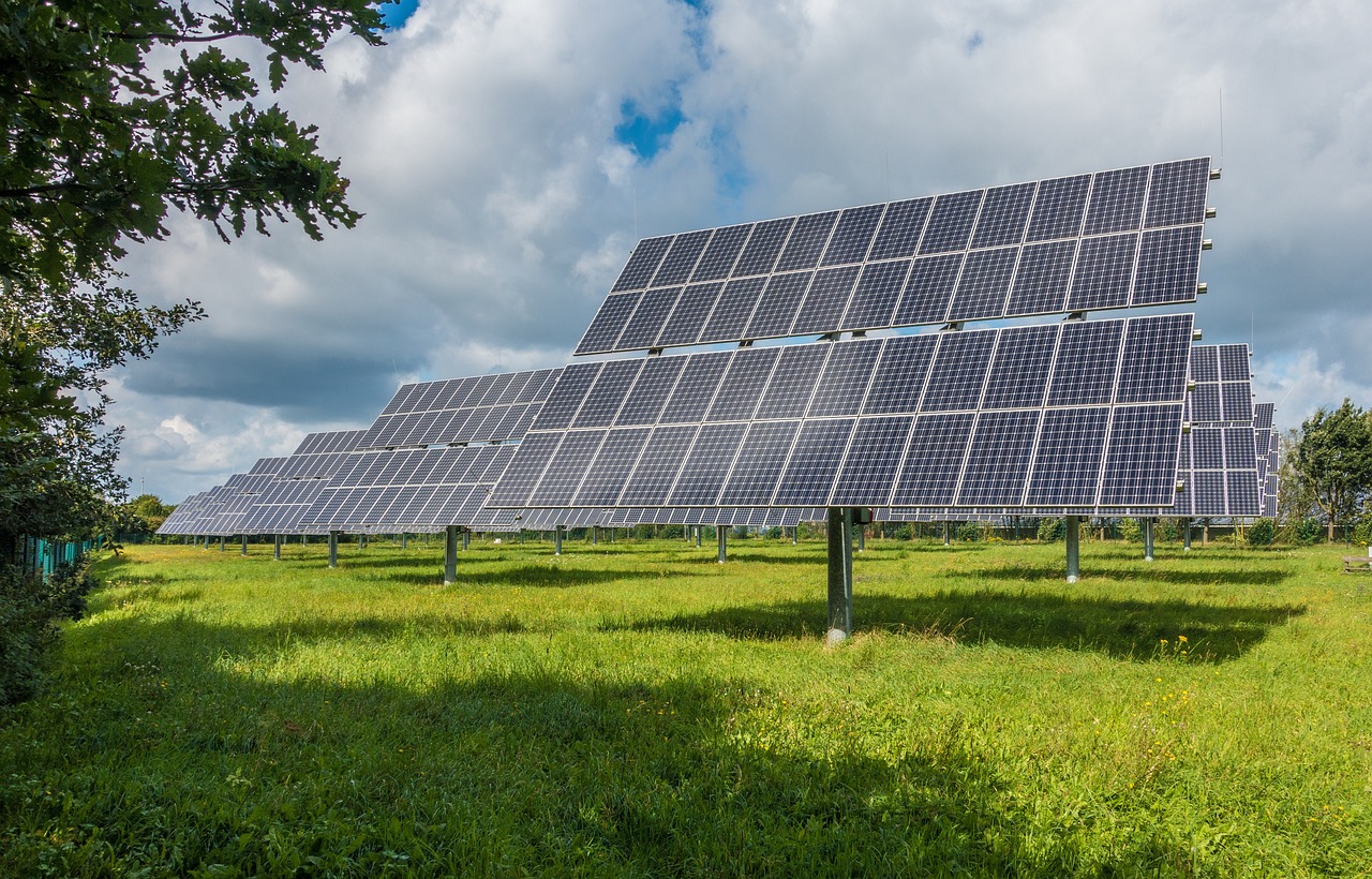 découvrez l'avenir de l'énergie avec notre exploration des énergies renouvelables. apprenez comment le solaire, l'éolien et l'hydroélectrique transforment notre paysage énergétique, réduisent notre empreinte carbone et contribuent à un monde plus durable.