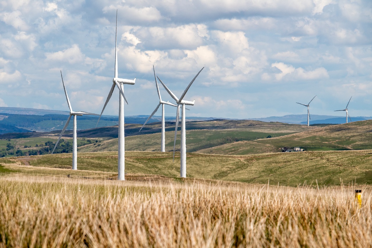 découvrez les défis du financement des énergies vertes, un secteur en pleine expansion face aux obstacles économiques et réglementaires. plongez dans les stratégies et solutions pour surmonter ces enjeux et promouvoir un avenir durable.