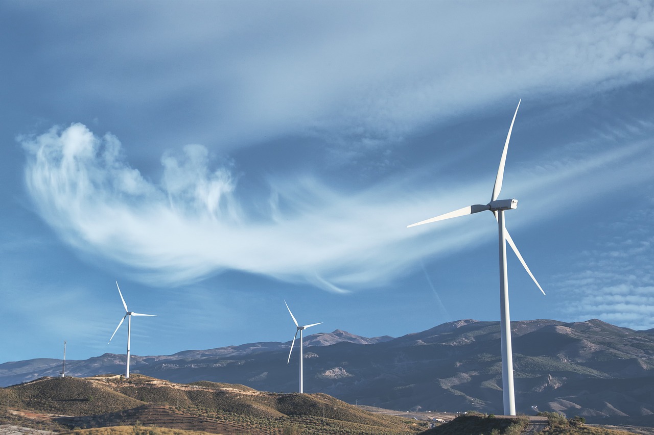 découvrez l'énergie éolienne, une source d'énergie renouvelable et durable qui utilise la force du vent pour produire de l'électricité. apprenez comment cette technologie innovante contribue à la transition énergétique et à la lutte contre le changement climatique.